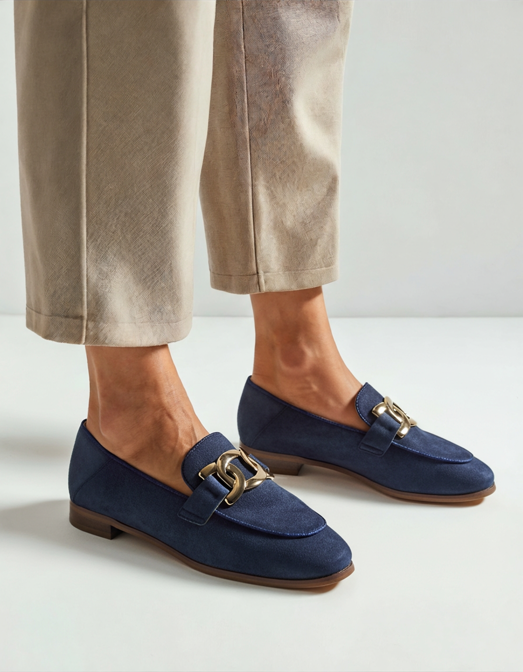 Duchess Loafers Suede